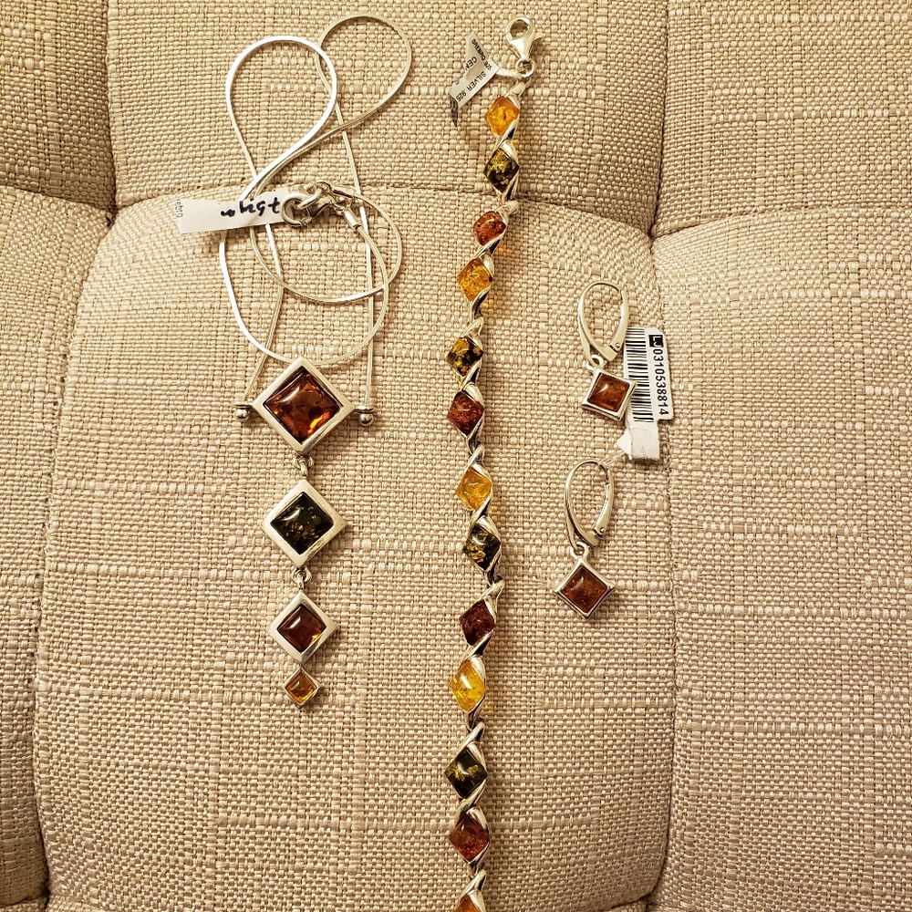 Amber Silver Jewelry Set